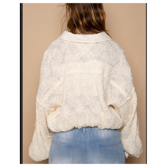 $45 start 156 ⬇️Pretty POL Textured lace jacket top - Picture 3 of 4
